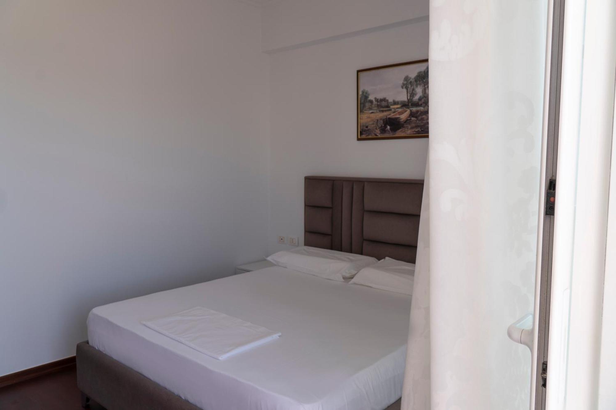 Appartement Center Sea View à Saranda Extérieur photo